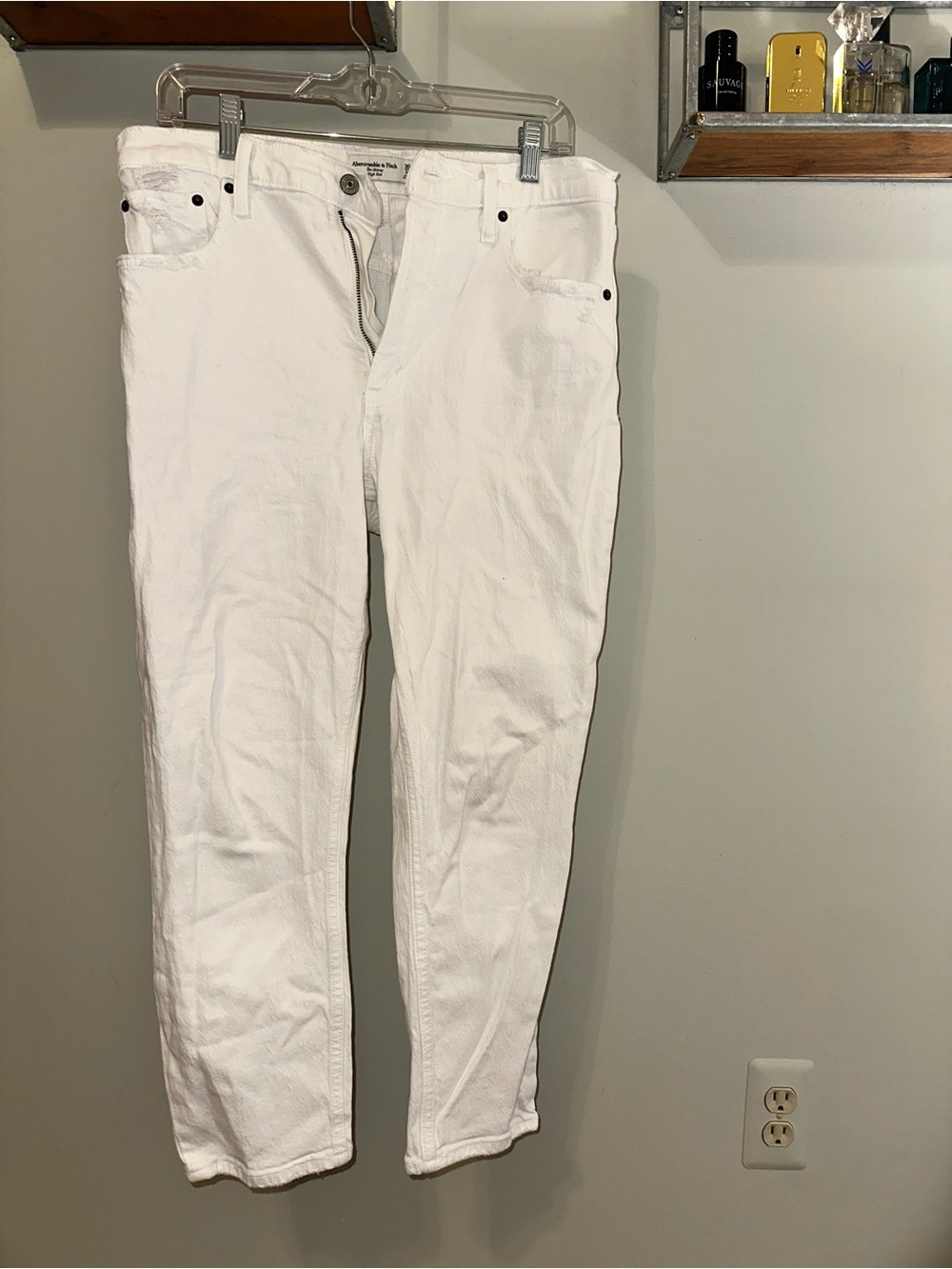 Abercrombie & Fitch Men’s White Straight Jeans